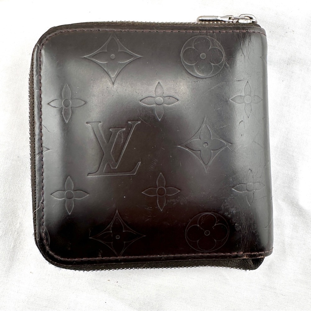 AUTHENTIC Louis Vuitton Monogram Glace Porte-Monnaie Zipper Wallet.Color: Cafe.